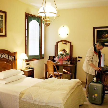 Hotel Corte Vecchia San Prospero المظهر الخارجي الصورة