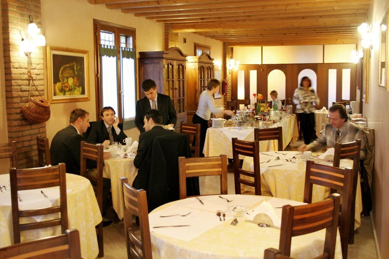 Hotel Corte Vecchia San Prospero المظهر الخارجي الصورة