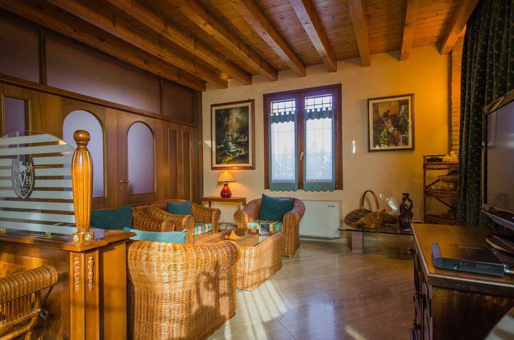 Hotel Corte Vecchia San Prospero المظهر الداخلي الصورة
